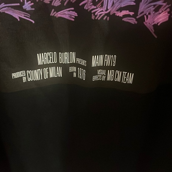 Black Graphic T-Shirt with Prints - Picture 5 of 6